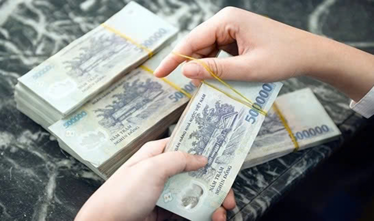 Khó khăn về vay tiền và chuyển nhượng đất: Liệu có vi phạm pháp luật? Tòa án nào tiếp nhận đơn ly hôn sau khi bỏ cấp huyện?